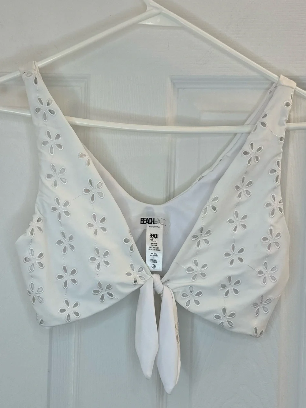Beach Riot Dallas Top White Magnolia Eyelet Swim Bikini Top size medium